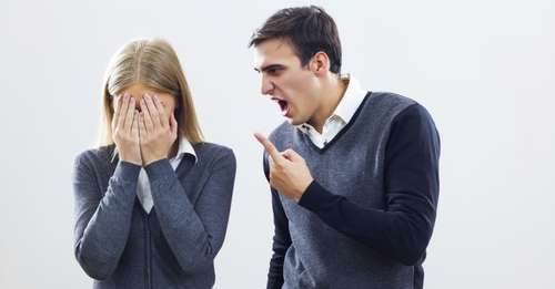 14735_couple_point_man_yell_woman_sad_cover_face_hands_wide_1200w_tn